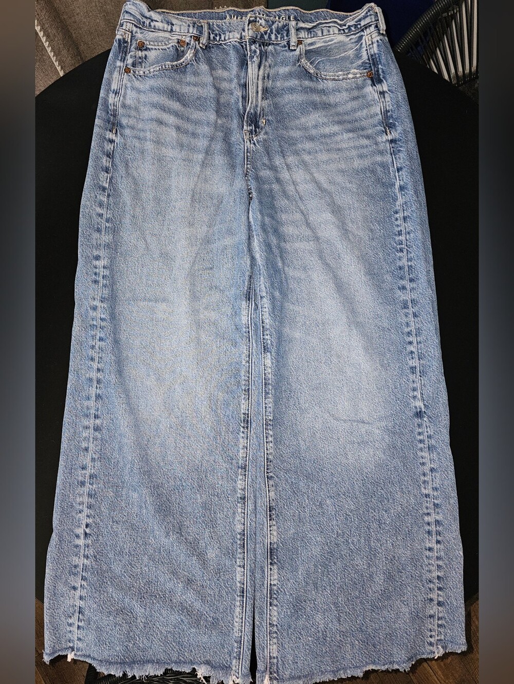 American Eagle Dreamy Drape Super Baggy High Rise Wide leg Denim Jeans - Picture 2 of 8